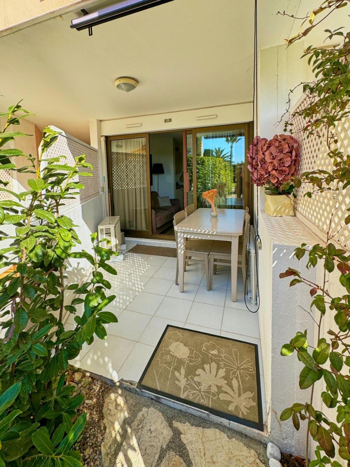 Appartement Bord De Mer Residence L'Ange Gardien Villefranche-sur-Mer Bagian luar foto